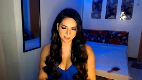 Snapshot of simplehellfire chatting on October 4, 5:58 pm LEILA online show from October 4, 5:58 pm