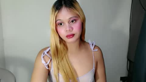 sinfulrose_ online show from April 28, 2:27 am