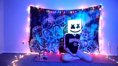 Snapshot of skankhuntrix chatting on September 30, 6:57 am SkankHUNTRx online show from September 30, 6:57 am