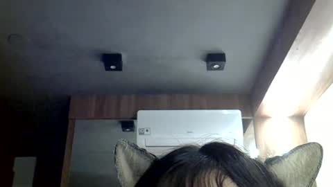 skinnykittencam online show from June 24, 3:26 am