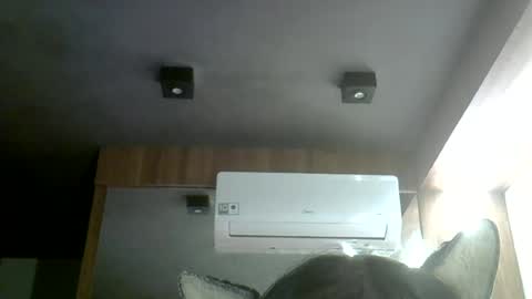 skinnykittencam online show from July 2, 5:24 am
