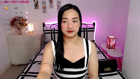 Queen Cyrine online show from January 5, 6:46 am