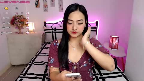 Queen Cyrine online show from January 12, 5:24 am