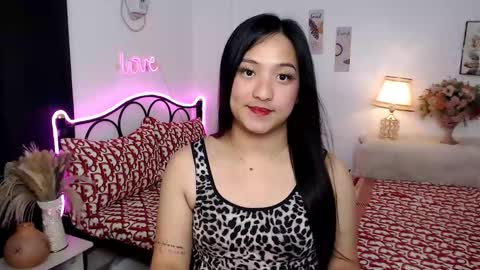 Queen Cyrine online show from September 12, 4:43 am