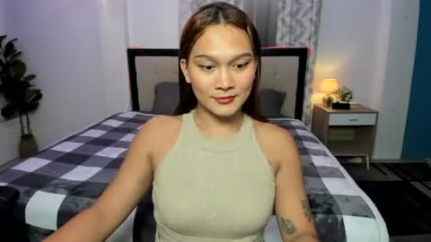 STELLA online show from April 6, 5:24 pm