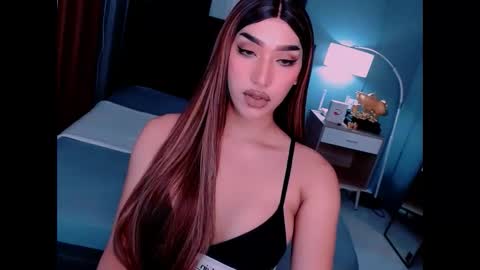 smasherqueen online show from March 28, 9:00 am