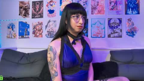 Snow and Bubble online show from July 21, 3:59 pm
