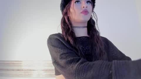 Sophia online show from November 18, 5:29 am