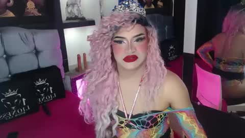 sophia_hott01 online show from September 24, 12:11 pm