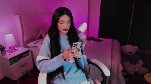 Snapshot of sophiecornett chatting on October 14, 12:33 am    online show from October 14, 12:33 am