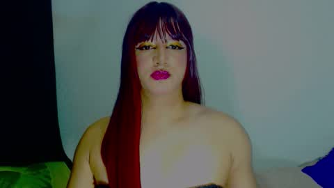 sophiehillsxo online show from October 27, 3:14 am