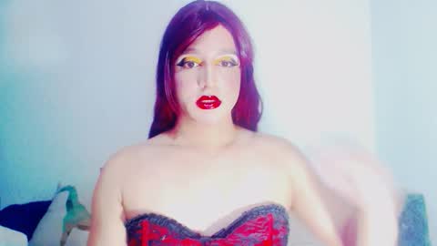 sophiehillsxo online show from January 16, 4:10 am