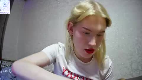 soska_albinosk online show from August 6, 9:22 pm