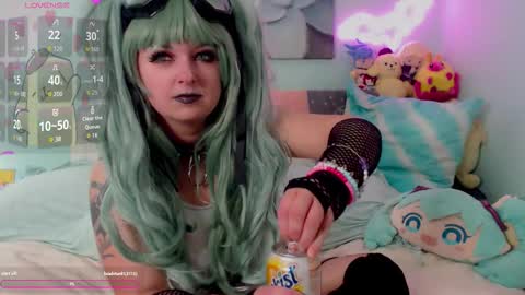 Snapshot of starsaturn chatting on October 18, 3:32 am Saturn online show from October 18, 3:32 am
