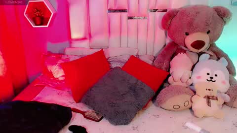 Steisee Reyes online show from February 21, 6:38 am