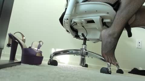 StilettoDoll online show from January 16, 11:01 pm