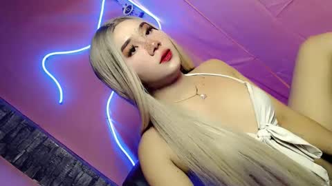 stunning_andrea69 online show from January 19, 11:41 am