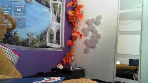 Snapshot of submissive_gh1 chatting on December 28, 7:11 pm sofhia online show from December 28, 7:11 pm