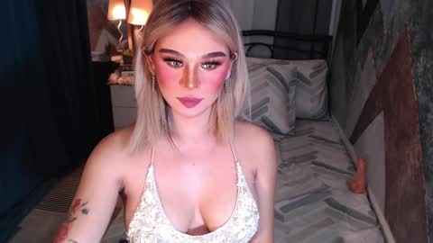 CARMINA online show from February 25, 2:16 am