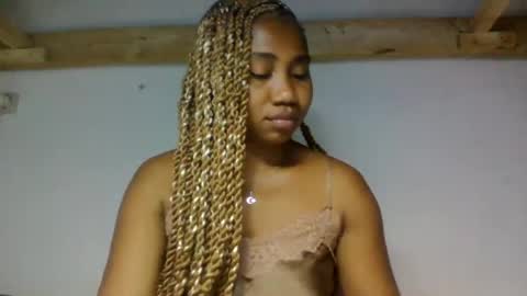 surbelle online show from July 30, 1:26 am