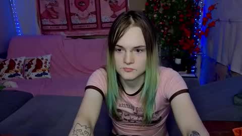 Haeyang  Torry online show from March 19, 6:30 pm