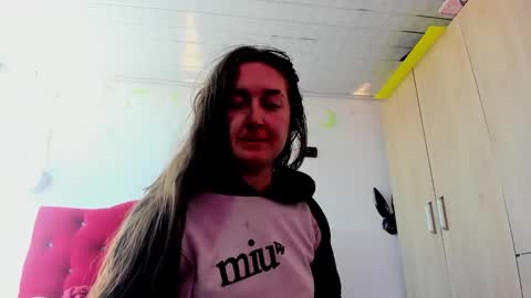 sweet__suck69bitch online show from January 20, 3:50 pm