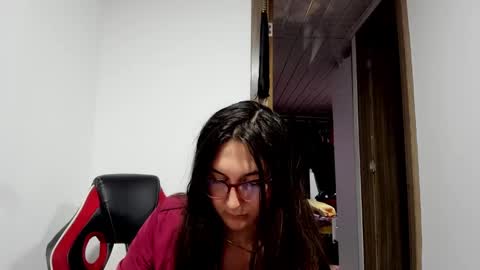 sweet__suck69bitch online show from March 5, 3:57 am