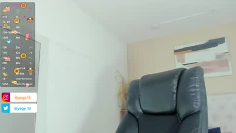 Yeileen online show from July 1, 8:09 pm