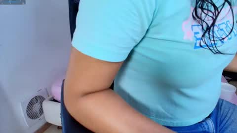 Yeileen online show from July 18, 9:31 pm
