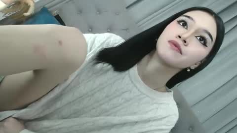sweet_tatiana28 online show from May 10, 1:49 pm