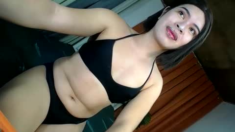 sweet_trexie online show from April 25, 1:31 am
