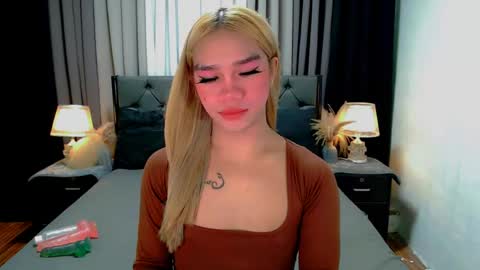 bea takashi  online show from April 23, 12:29 pm