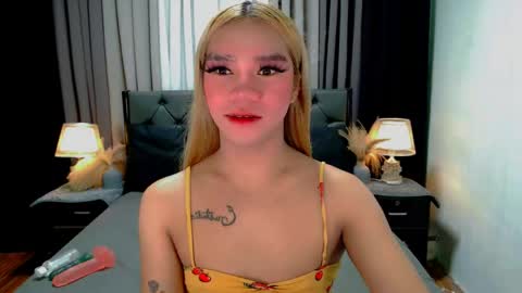 bea takashi  online show from April 28, 9:36 am