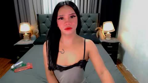 bea takashi  online show from June 9, 9:52 am