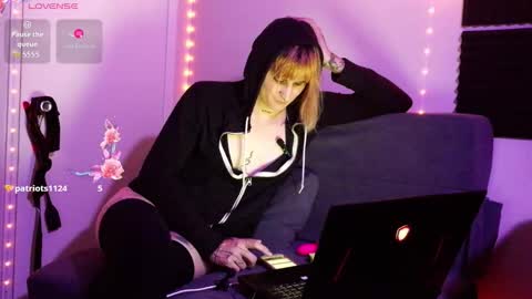 Emma online show from January 9, 4:28 am