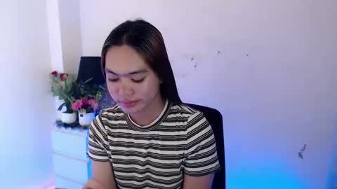 SWEET KEYA online show from March 17, 5:53 am