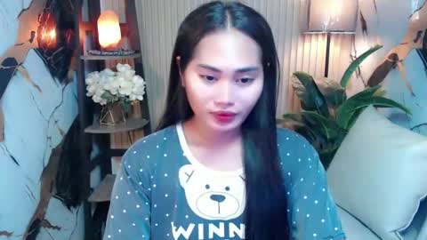   online show from February 1, 11:36 pm