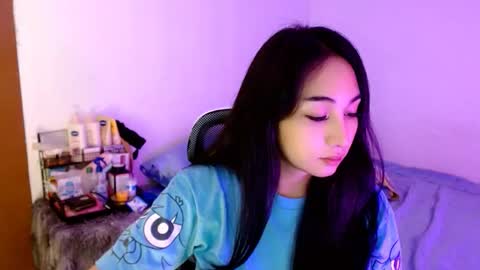 Lilly online show from November 22, 12:12 am