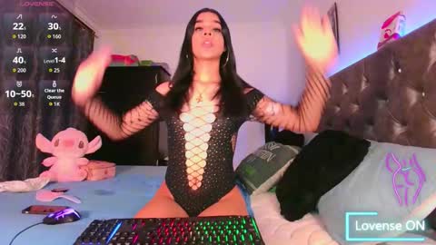 Snapshot of sweett_catalina chatting on October 18, 8:23 pm Catalina online show from October 18, 8:23 pm