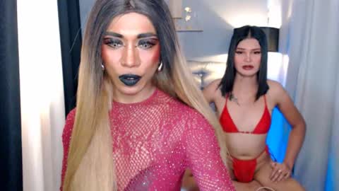 sylviafoxxx online show from June 11, 3:48 am