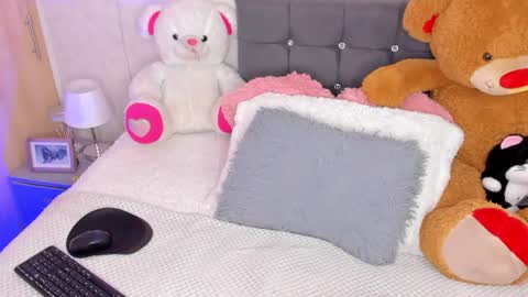  TAYSSA  ONLINE FROM 0630 PM - 1130 PM COLOMBIAN HOUR online show from June 18, 12:45 am