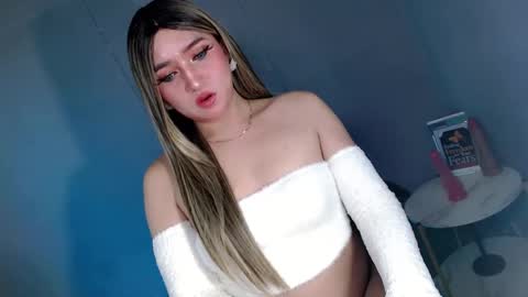ellaine online show from March 7, 10:04 pm