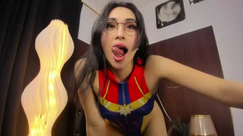 ITS ME MEGAN online show from June 22, 3:25 am