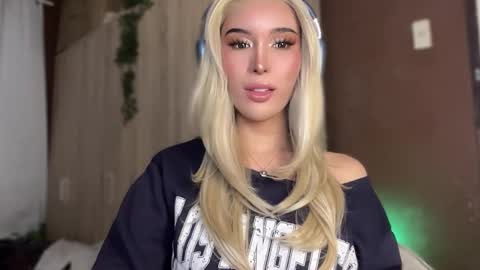 Snapshot of temptationofsex chatting on March 11, 11:26 pm EVA GLASSCOTT online show from March 11, 11:26 pm