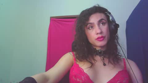 theanngelll online show from May 1, 2:27 am