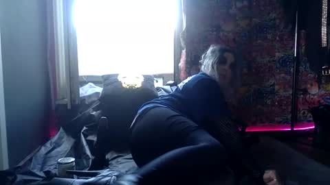 theshowgirl online show from May 10, 2:44 pm