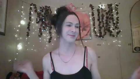 sillymillie0 online show from May 1, 6:12 pm
