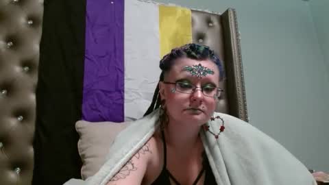 Siren of the Fae online show from December 4, 2:05 am