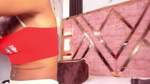 Tifanny online show from March 8, 5:38 pm