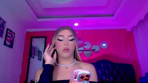 tiffanymackensyy69 online show from April 25, 2:37 am